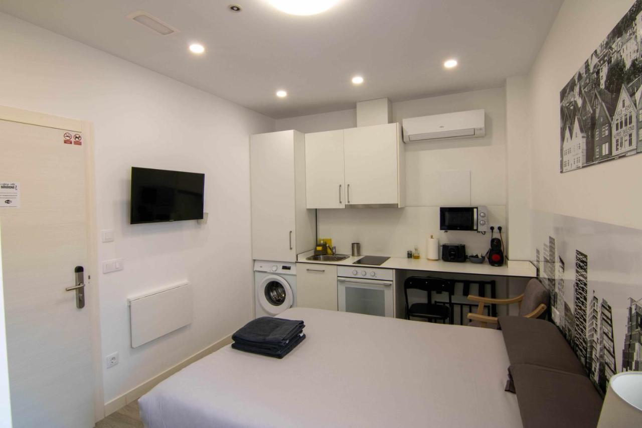 Suite Oslo Леон Екстериор снимка